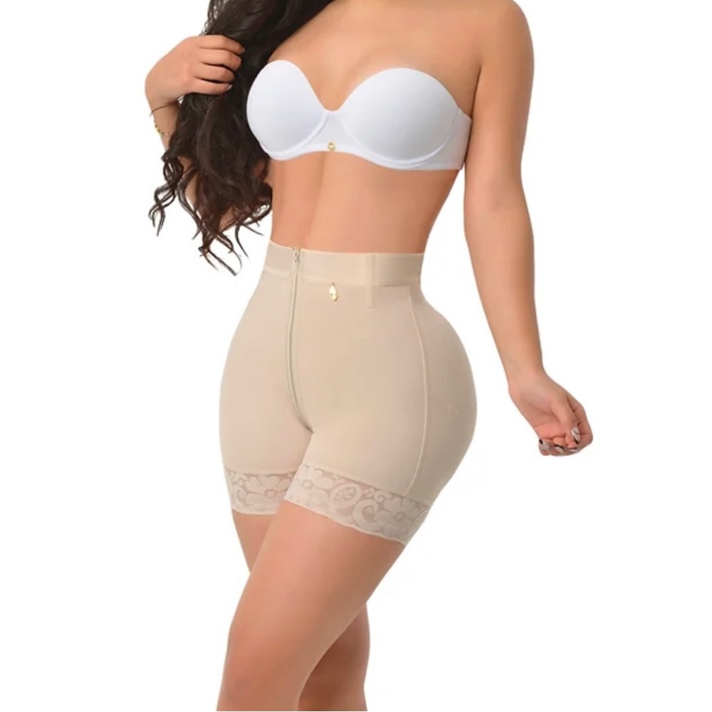 BBL shorts Elegant Figure Style Ariel